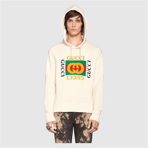 felpa oversize con logo gucci e stelle cadenti|Felpa oversize in cotone con logo Gucci .